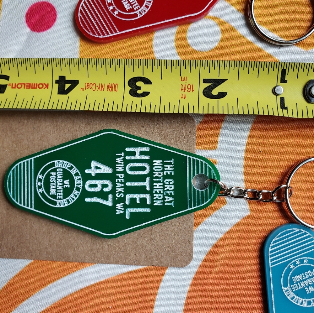 Vintage motel keychains - home made! - Picture 5 of 6